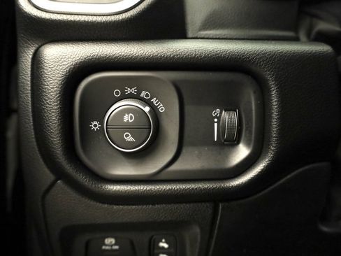 Used 2020 RAM 1500 Big Horn image 31