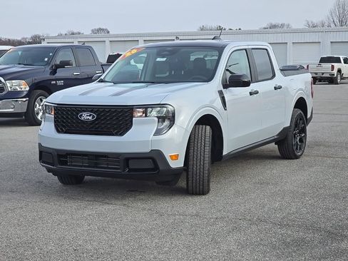 New 2026 Ford Maverick XLT w/ Black Appearance Package image 3