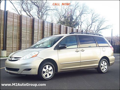 Used 2006 Toyota Sienna LE image 1