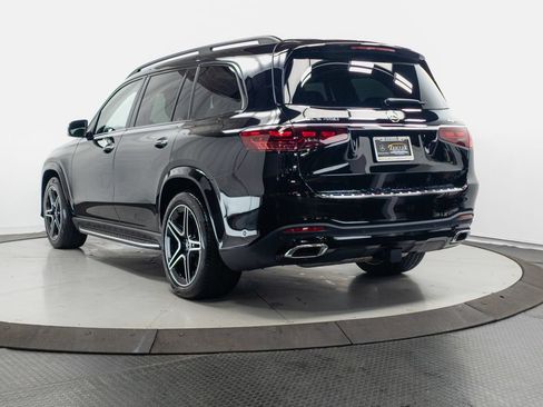 Used 2024 Mercedes-Benz GLS 450 4MATIC image 31