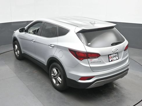 Used 2017 Hyundai Santa Fe Sport FWD image 38