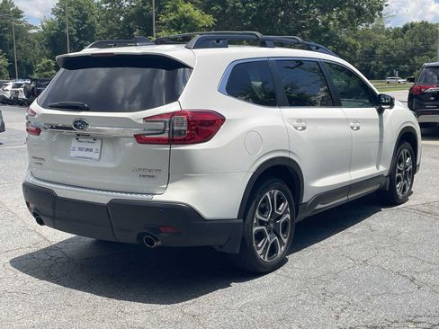 Used 2023 Subaru Ascent Limited w/ Technology Package AWD/4WD image 4