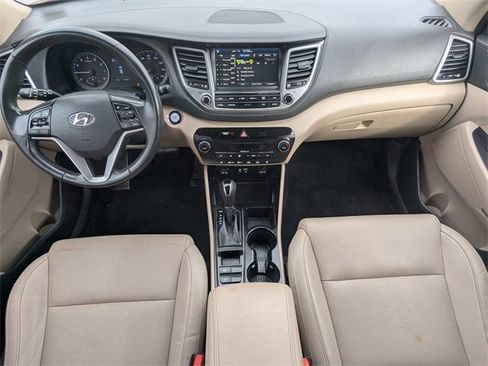 Used 2017 Hyundai Tucson SE Plus image 14