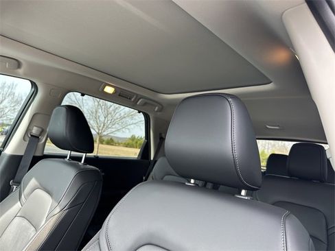 Certified 2025 Nissan Pathfinder SL w/ SL Premium Package image 33