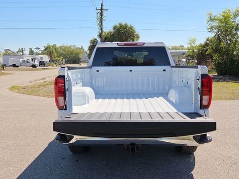 New 2026 GMC Sierra 1500 SLE w/ Max Trailering Package AWD/4WD image 5