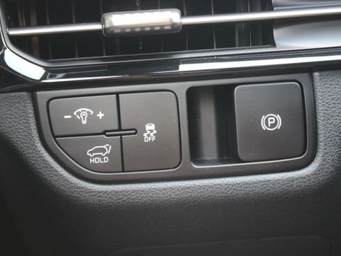 Used 2026 Kia Sportage X-Line w/ X-Line Premium Package AWD/4WD image 18