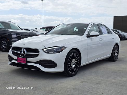 Used 2025 Mercedes-Benz C 300 4MATIC Sedan image 2