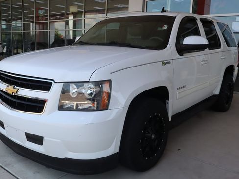 Used 2012 Chevrolet Tahoe 4WD Hybrid image 3