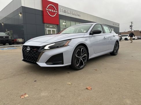 New 2025 Nissan Altima 2.5 SR w/ SR Premium Package image 1