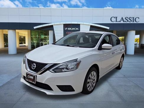 Used 2017 Nissan Sentra S FWD image 3
