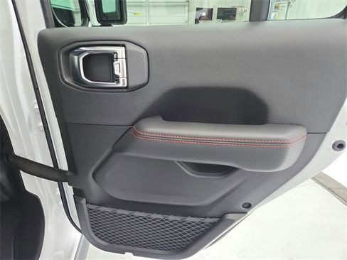 New 2026 Jeep Wrangler Unlimited Rubicon w/ Technology Group image 38