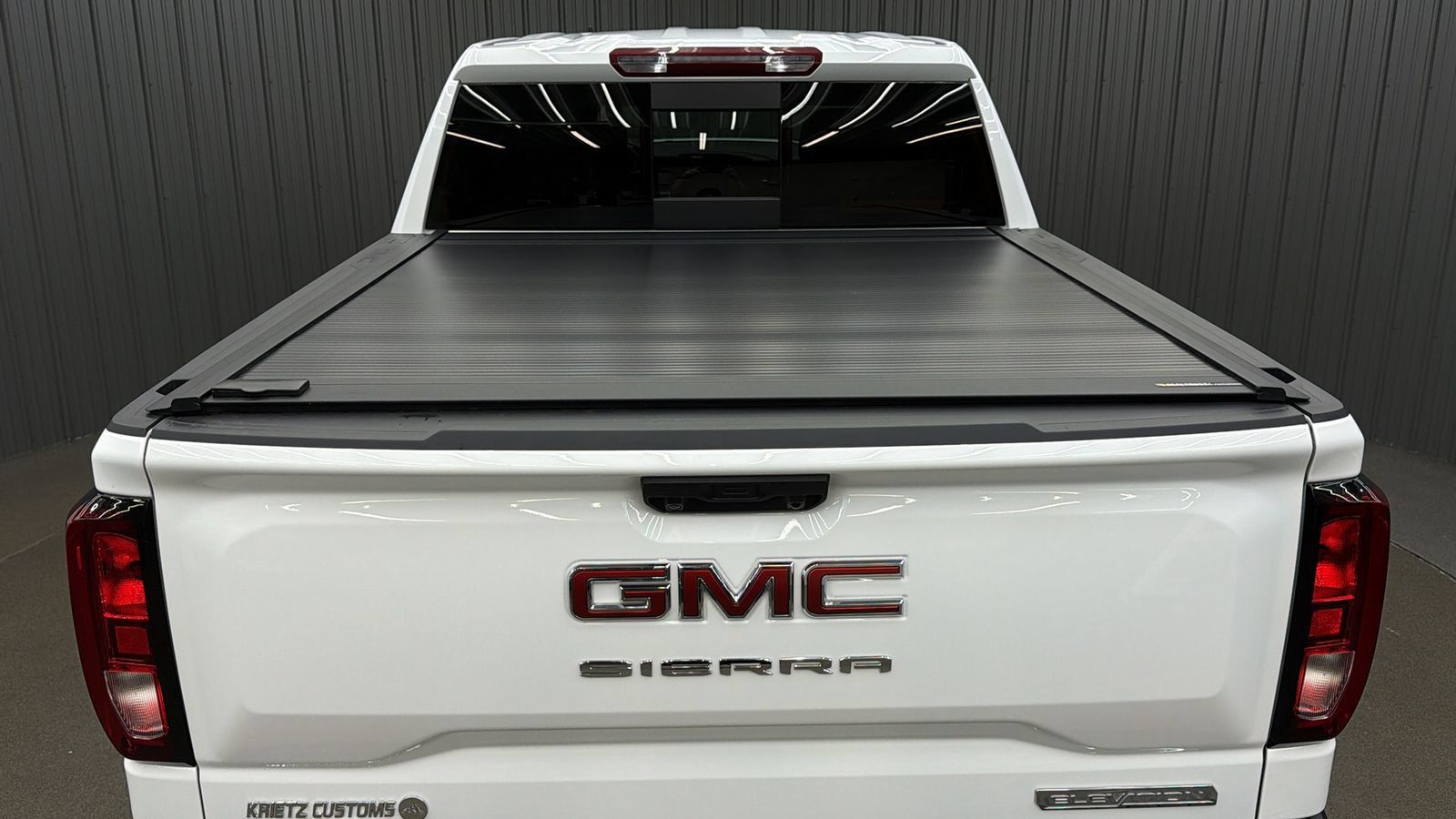 Used 2025 GMC Sierra 1500 Elevation w/ Elevation Premium Package AWD/4WD image 17