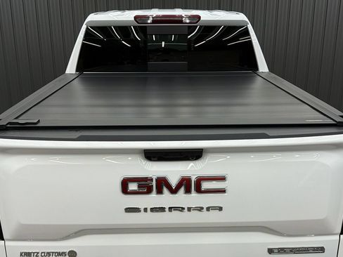 Used 2025 GMC Sierra 1500 Elevation w/ Elevation Premium Package AWD/4WD image 17