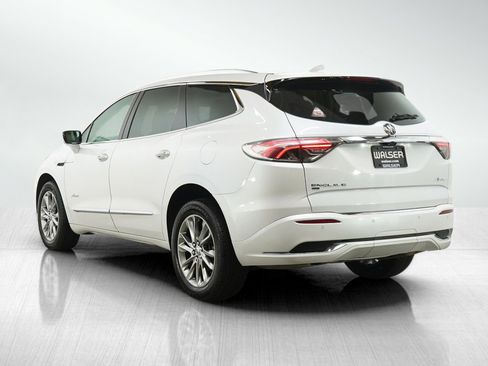 Used 2024 Buick Enclave Avenir w/ Avenir Technology Package image 3