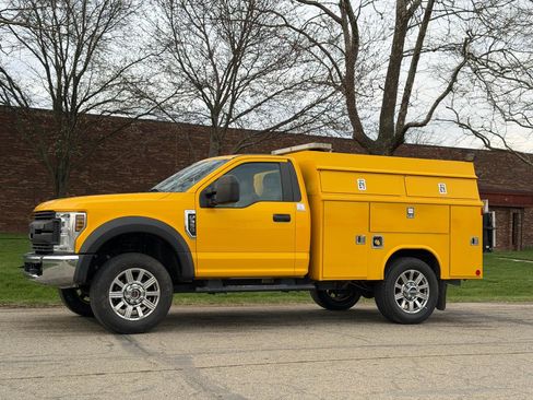 Used 2019 Ford F350 XL w/ Snow Plow Prep Package image 2