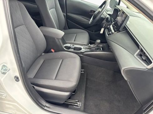 Used 2024 Toyota Corolla LE image 29
