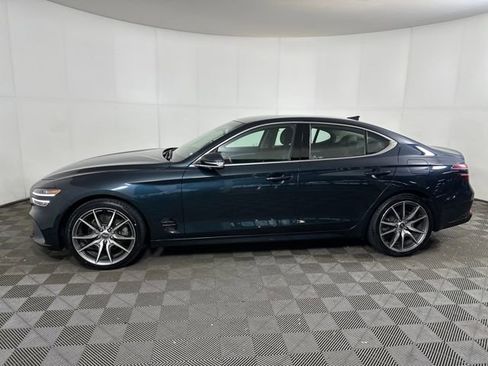 Used 2023 Genesis G70 2.0T image 6