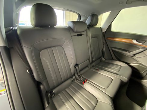 Used 2023 Audi Q5 2.0T Premium Plus w/ Premium Plus Package image 32