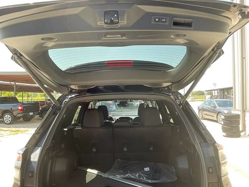 Used 2026 Subaru Forester Limited AWD/4WD image 24