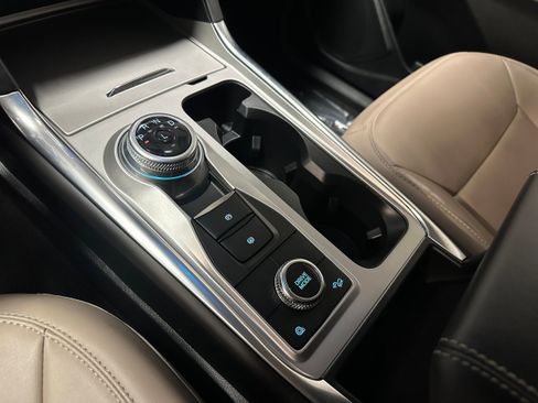 Certified 2023 Ford Explorer XLT w/ Equipment Group 202A image 24