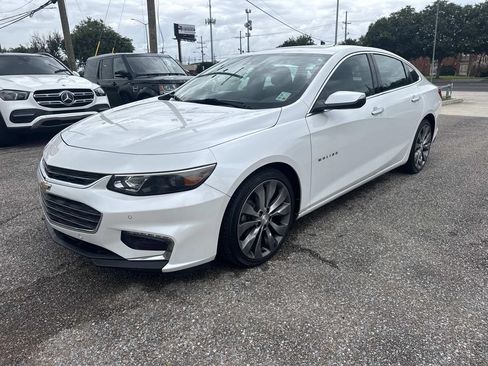 Used 2016 Chevrolet Malibu Premier w/ Driver Confidence Package FWD image 3