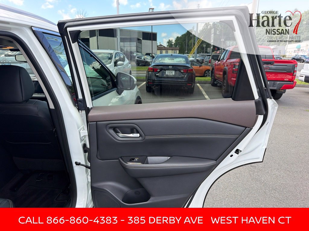 Certified 2023 Nissan Rogue SL AWD/4WD image 31