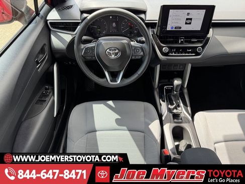 Used 2025 Toyota Corolla Cross AWD Hybrid image 14