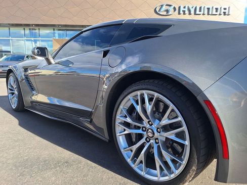 Used 2016 Chevrolet Corvette Z06 w/ Z07 Performance Package image 29