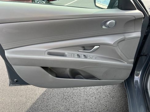 Used 2024 Hyundai Elantra SEL image 15