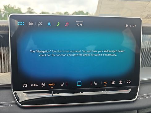 Used 2025 Volkswagen Tiguan SE image 20