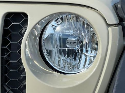 Used 2020 Jeep Gladiator Sport w/ Quick Order Package 24S image 44