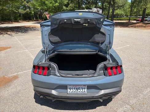 Used 2025 Ford Mustang Coupe RWD image 23