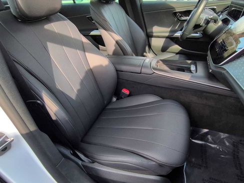 Used 2024 Mercedes-Benz E 350 4MATIC Sedan image 22