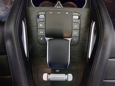 Used 2024 Mercedes-Benz GLS 450 4MATIC image 36