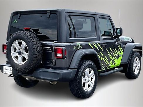 Used 2018 Jeep Wrangler Sport S image 5