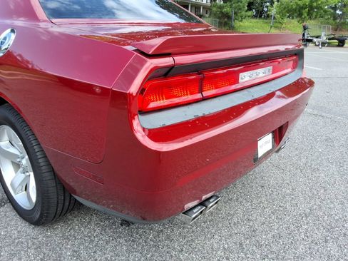 Used 2009 Dodge Challenger R/T RWD image 14