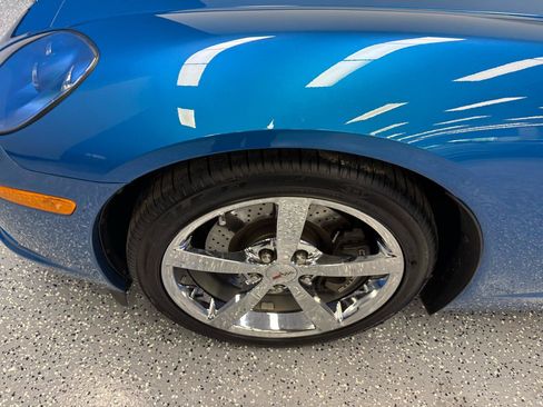 Used 2009 Chevrolet Corvette Convertible w/ Preferred Equipment Group RWD image 30