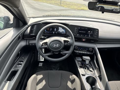 New 2026 Hyundai Elantra SEL Sport Premium w/ Cargo Package FWD image 15