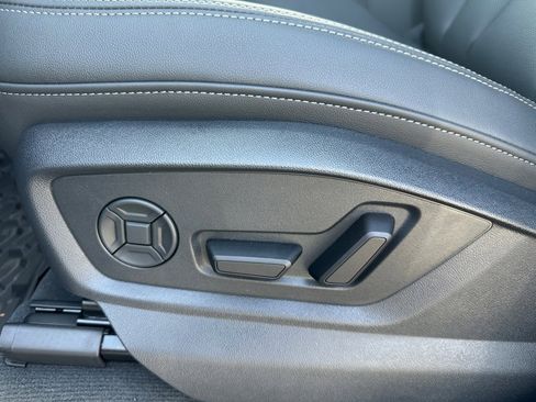 New 2026 Audi Q8 Premium Plus image 32