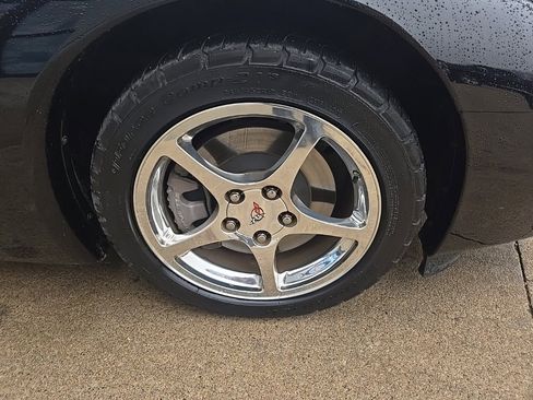 Used 2003 Chevrolet Corvette Convertible w/ Preferred Equipment Group1 image 25