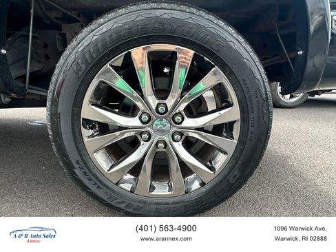 Used 2012 Ford F150 Platinum image 25