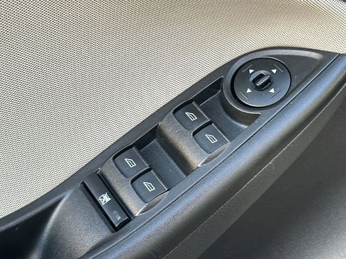 Used 2017 Ford Focus SE image 15