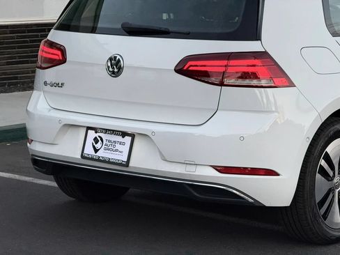 Used 2019 Volkswagen e-Golf SEL Premium FWD image 12