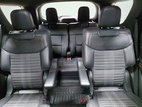 Used 2025 Ford Explorer ST-Line AWD/4WD image 41