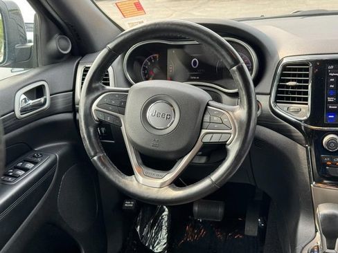 Used 2021 Jeep Grand Cherokee Laredo X AWD/4WD image 13