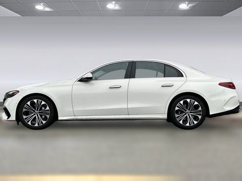 New 2025 Mercedes-Benz E 350 4MATIC Sedan image 2