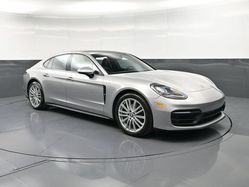 Certified 2022 Porsche Panamera 4 AWD/4WD image 10