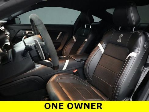 Used 2022 Ford Mustang Shelby GT500 w/ Technology Package image 11