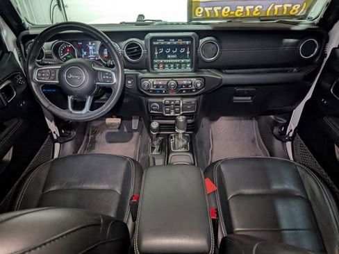 Used 2023 Jeep Wrangler Unlimited Sahara w/ Cold Weather Group image 10