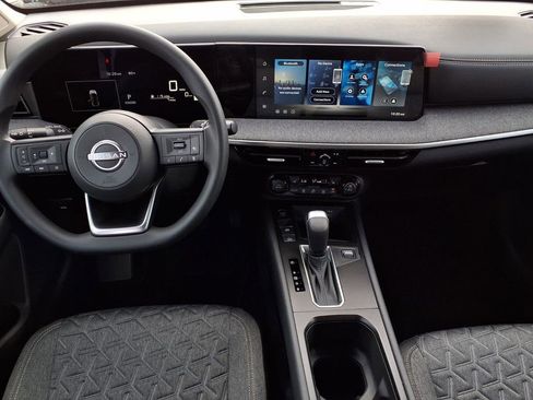 New 2026 Nissan Kicks SV w/ SV Premium Package image 11